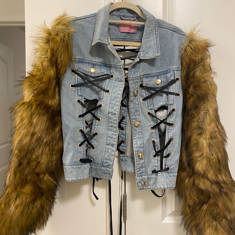 New AZALEA WANG CRUSH ON YOU LACE UP DENIM JACKET WITH FAUX FUR SLEEVES